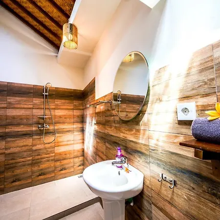 Villa Conor - Legian - Seminyak - 2 Bedroom 2 Bathroom Villa - Great Location Exterior photo